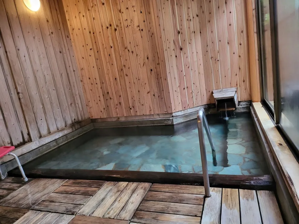 つるや旅館 のサムネイル画像