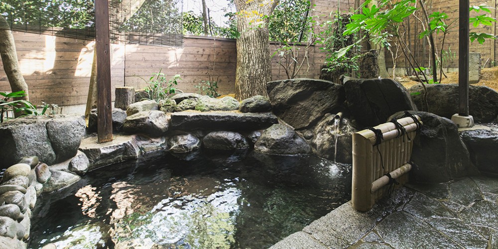 貸切露天 緑庵のサムネイル画像