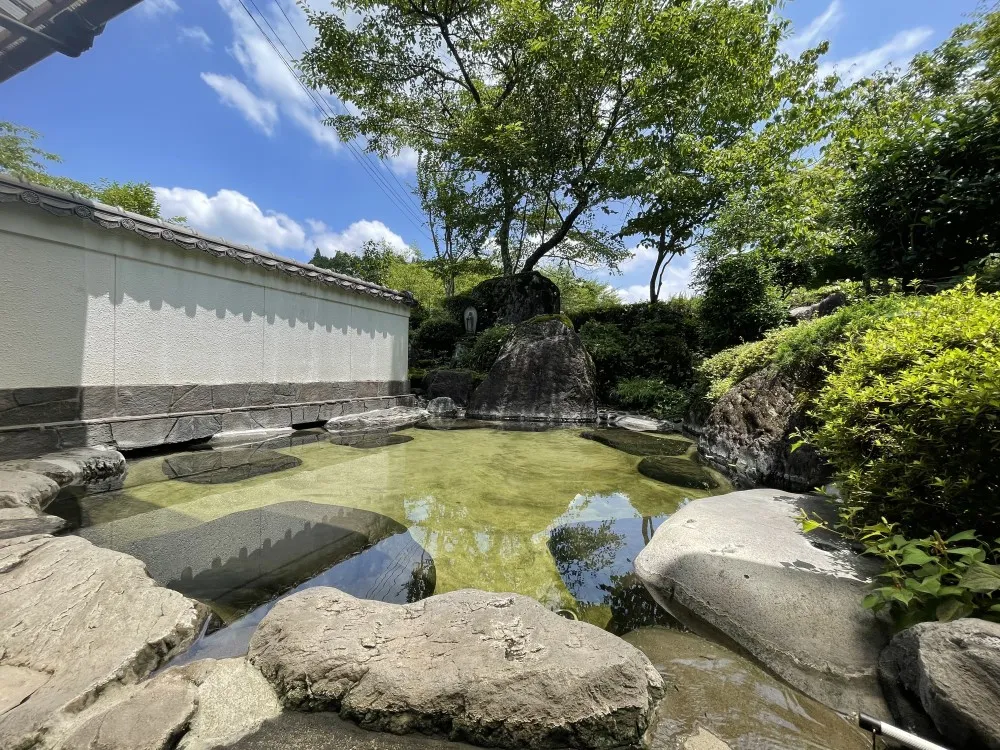 鶴川温泉 のサムネイル画像