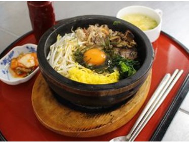 名物の石焼きビビンバの施設画像 - 11
