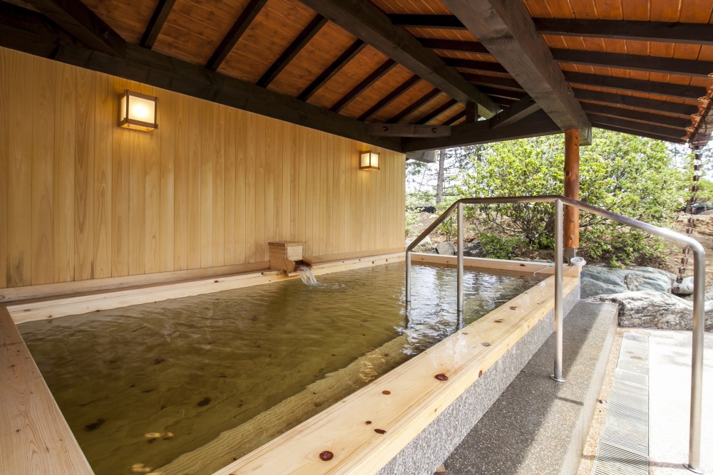 露天　ヒノキ風呂の施設画像 - 7